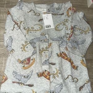 H&M /Harry Potter Collab Pant Romper w/ a Hedwig & Gryffindor print. NWT Size 2t